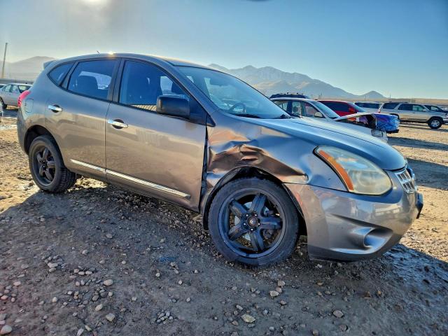 Nissan Rogue S Image 2