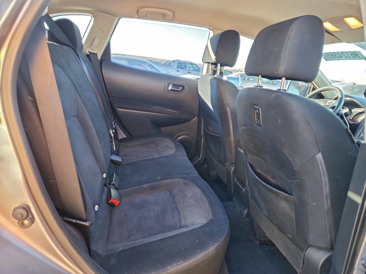 Nissan Rogue S Image 11