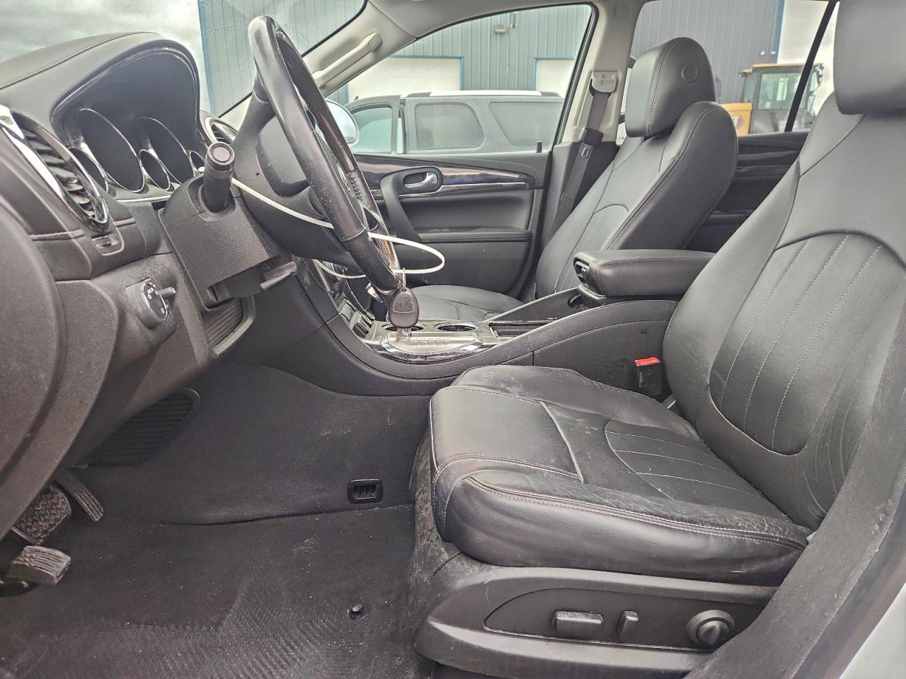 Buick Enclave Image 4