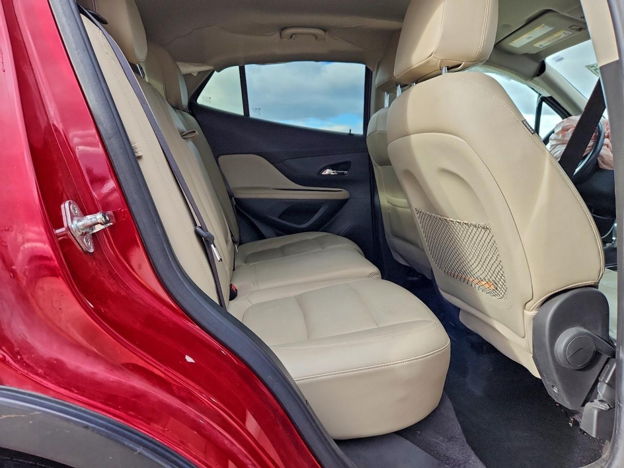 Buick Encore Essence Image 7