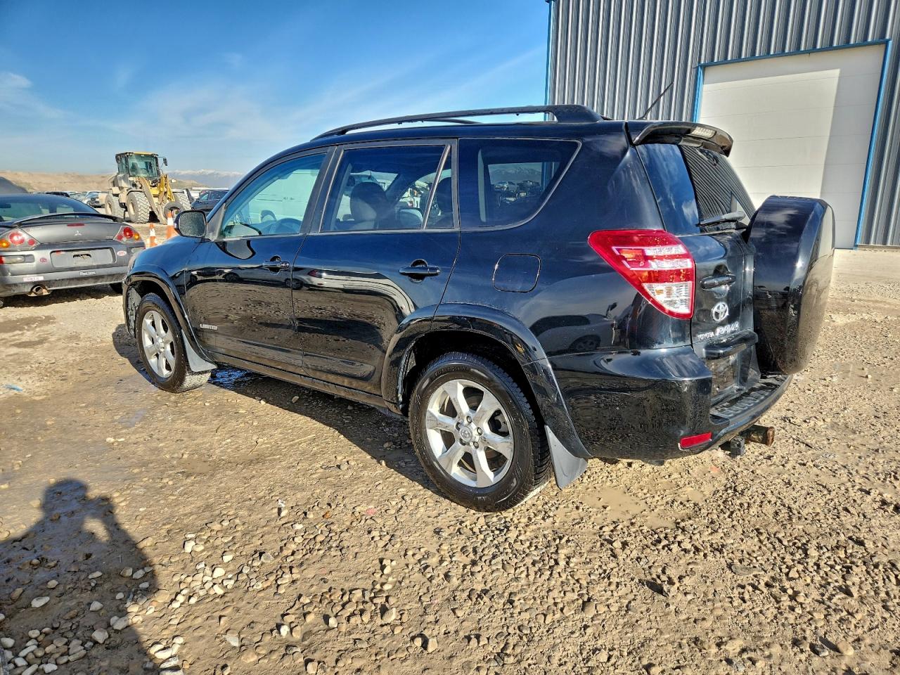 Toyota RAV4 Limited Image 2