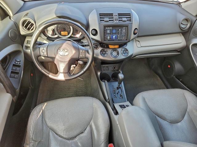 Toyota RAV4 Limited Image 9