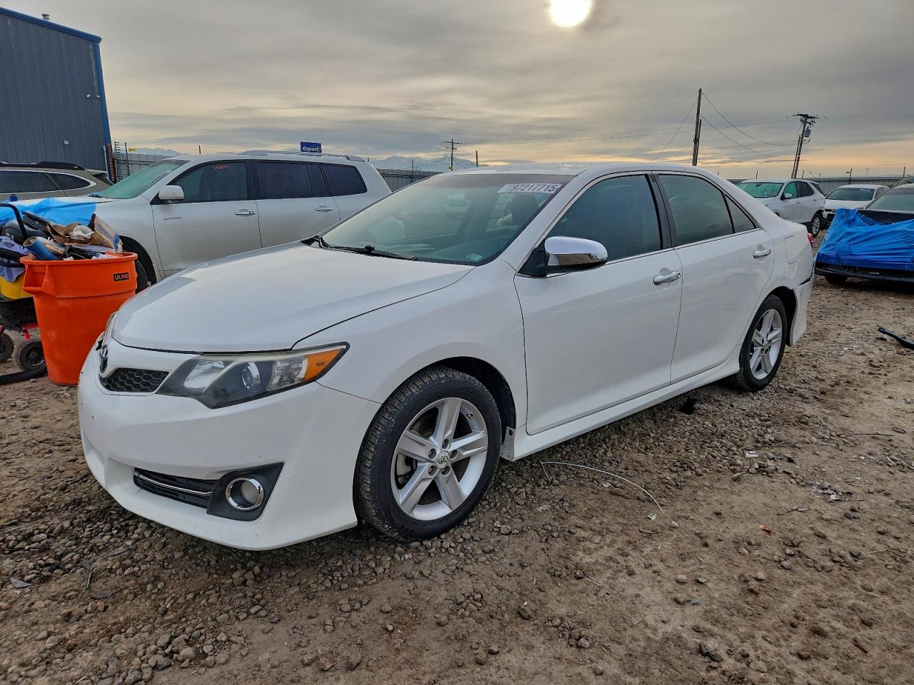 Toyota Camry L Image 1