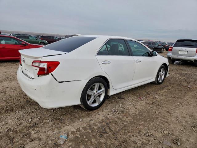 Toyota Camry L Image 9
