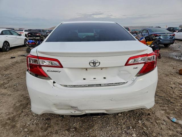Toyota Camry L Image 2