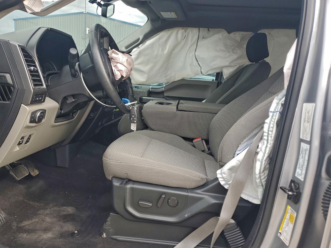 Ford F-150 Supercrew Image 10