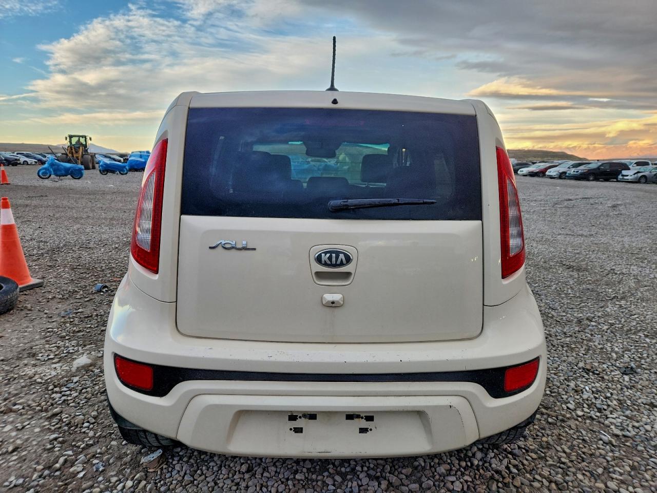 Kia Soul + Image 3