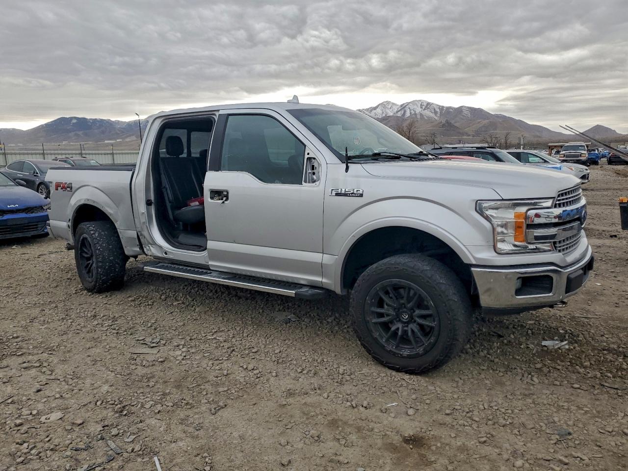 Ford F-150 Supercrew Image 6