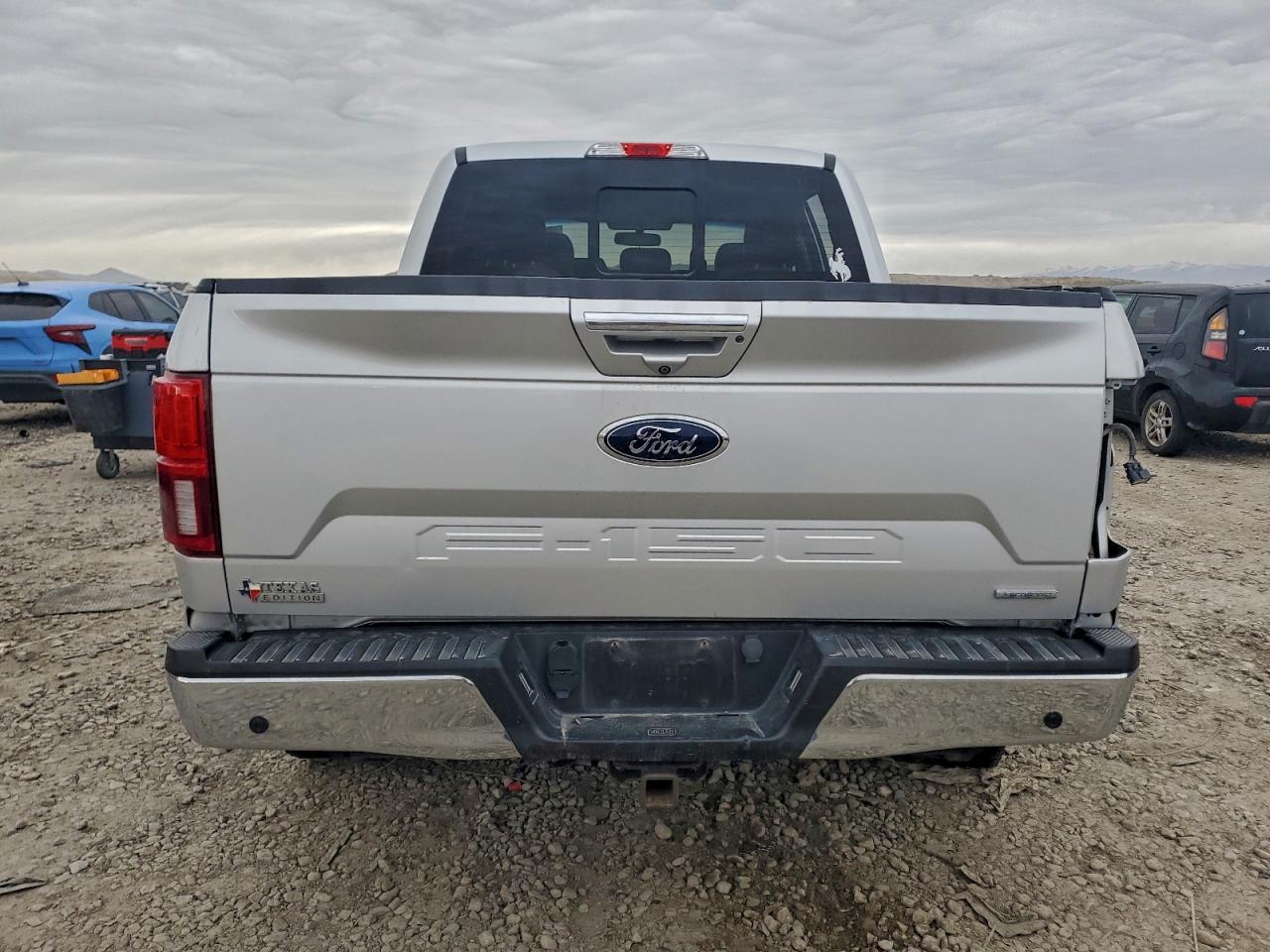 Ford F-150 Supercrew Image 3