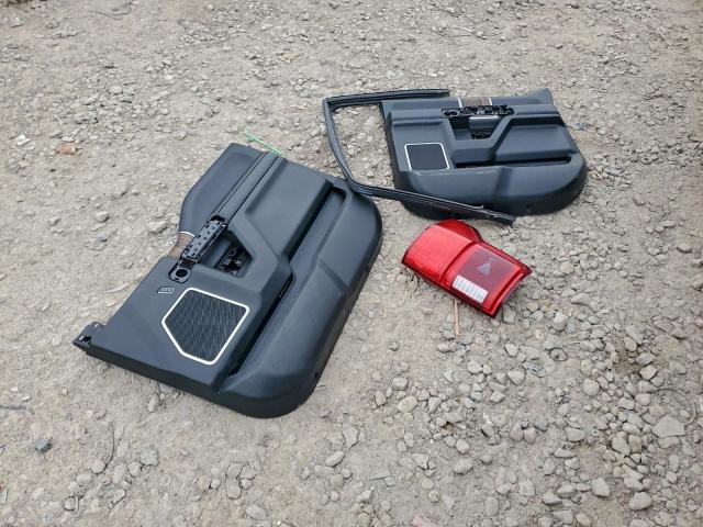 Ford F-150 Supercrew Image 12