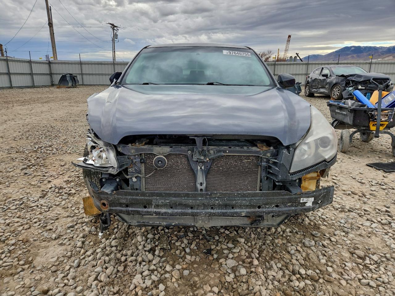 Subaru Legacy 2.5i Premium Image 4