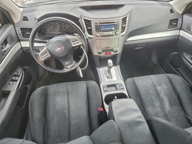 Subaru Legacy 2.5i Premium Image 8
