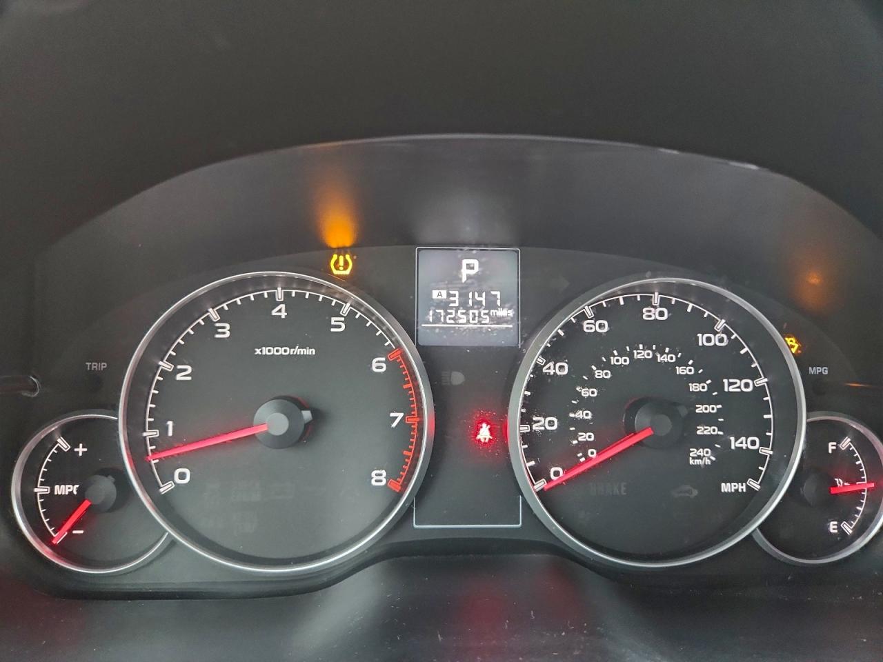 Subaru Legacy 2.5i Premium Image 10