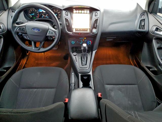 Ford Focus Se Image 8
