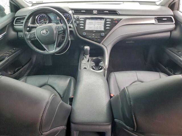 Toyota Camry Se Image 12