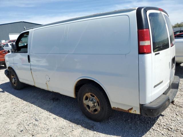 Chevrolet Express Image 2