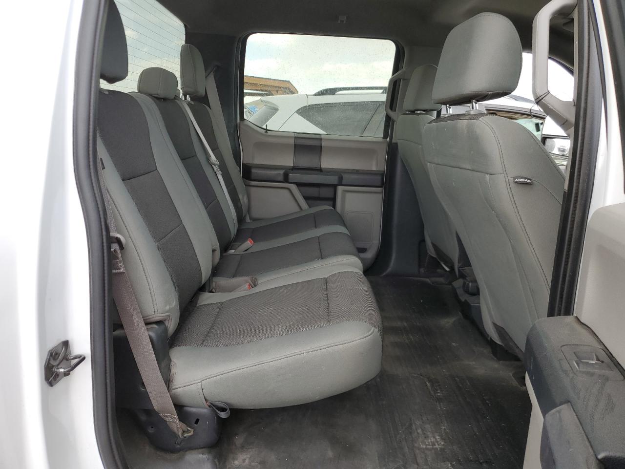 Ford F-150 Supercrew Image 9