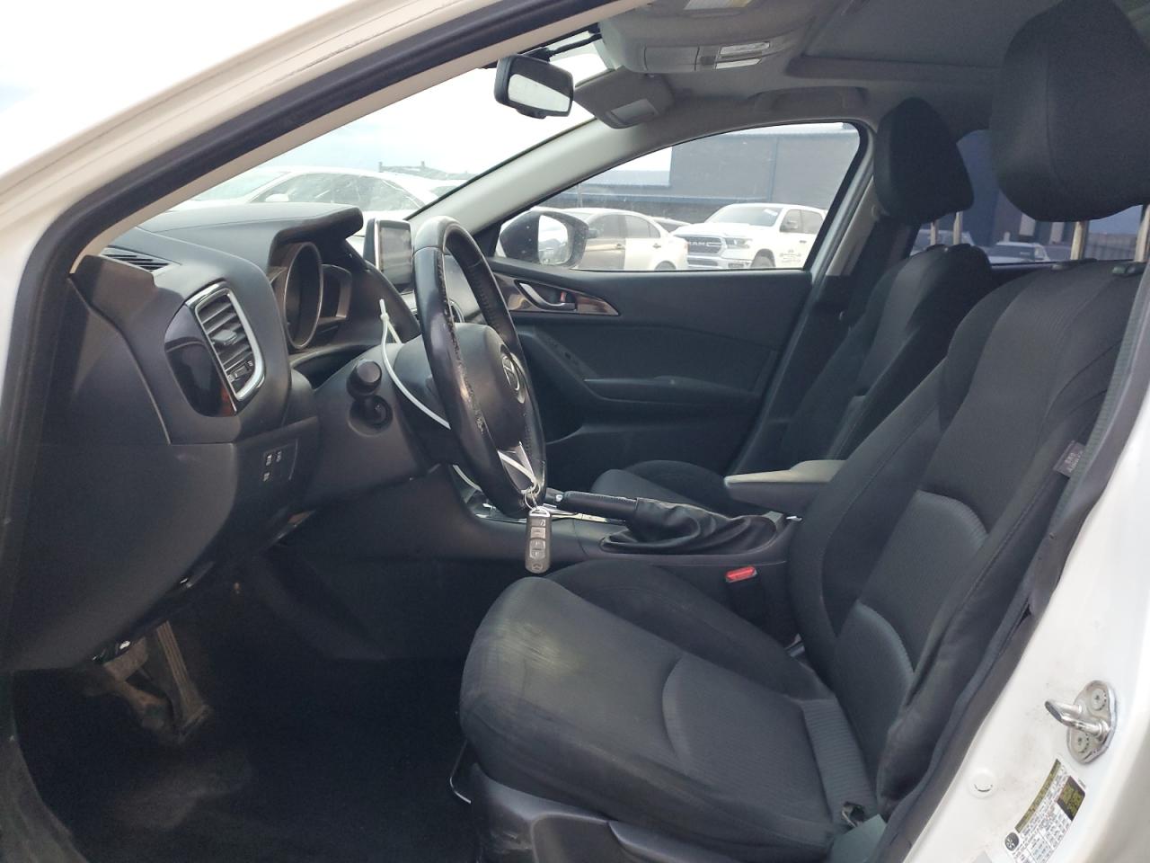 Mazda 3 Touring Image 9