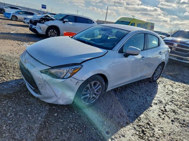  Salvage Toyota Yaris