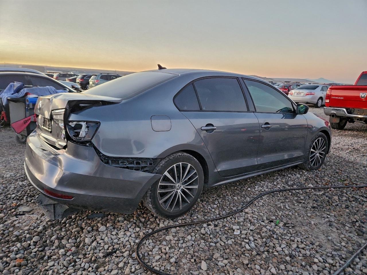 Volkswagen Jetta Se Image 3