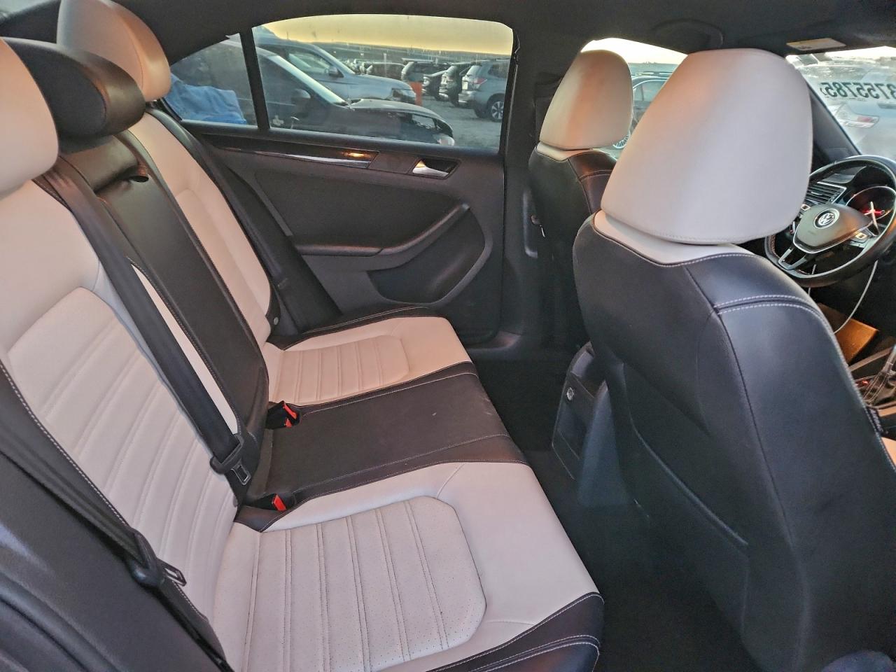 Volkswagen Jetta Se Image 12