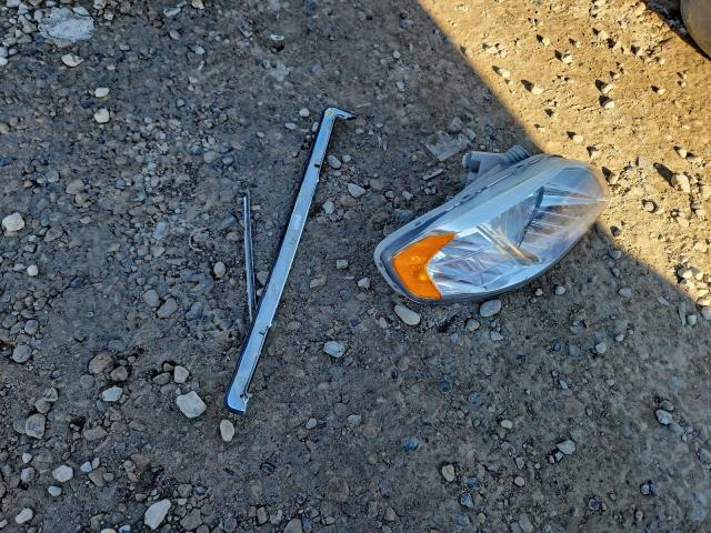 Chevrolet Aveo Base Image 10