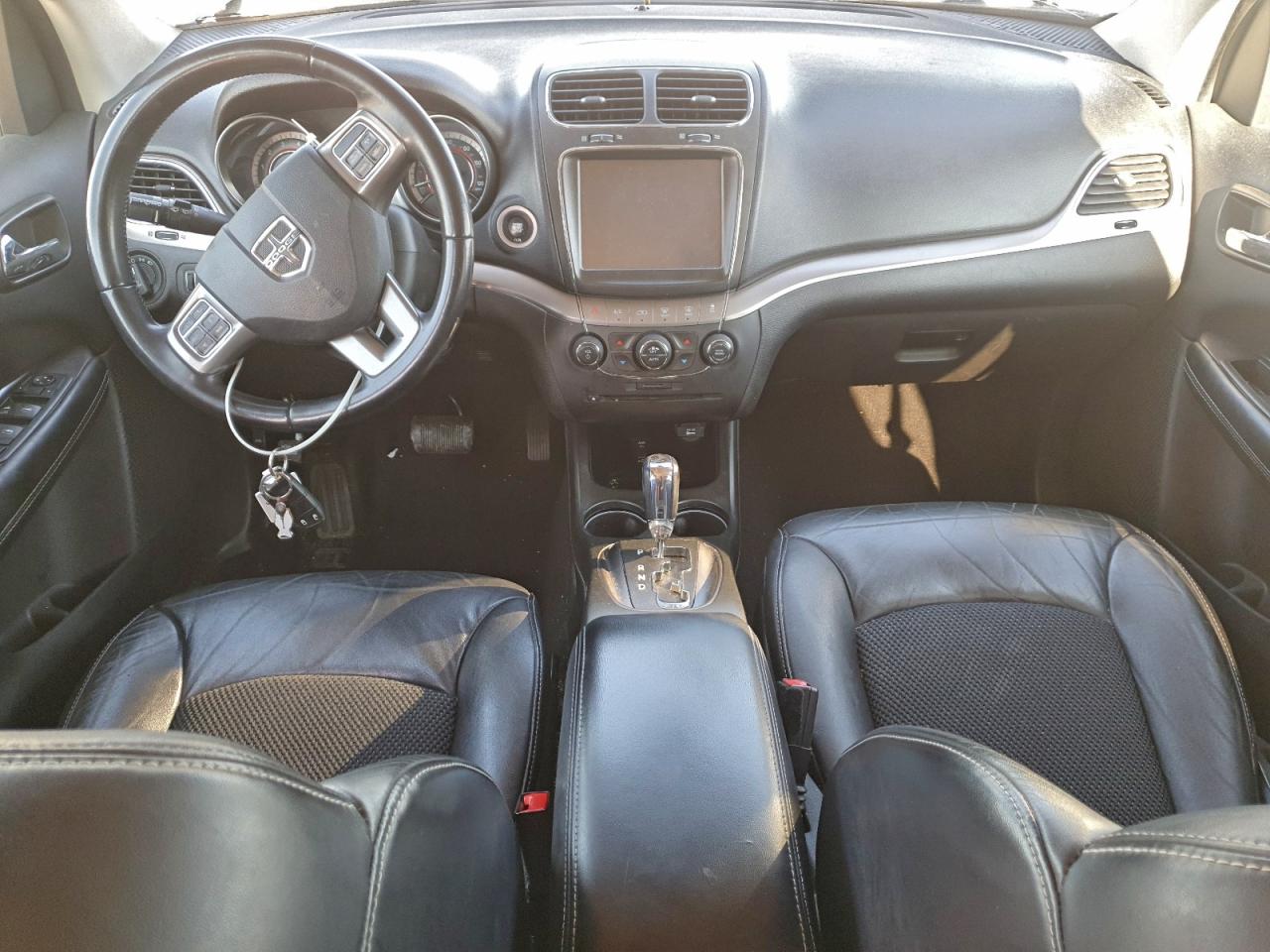 Dodge Journey Crossroad Image 2