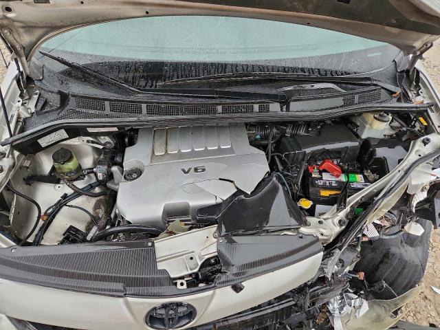 Toyota Sienna Ce Image 11