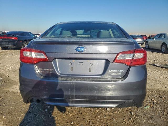 Subaru Legacy 2.5i Image 4