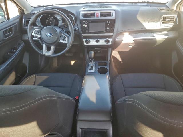 Subaru Legacy 2.5i Image 7
