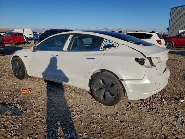 Tesla Model 3 Image 12