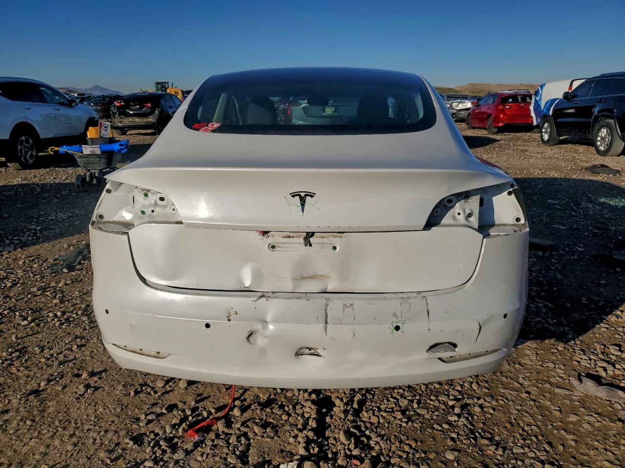 Tesla Model 3 Image 5