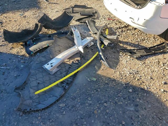 Tesla Model 3 Image 10