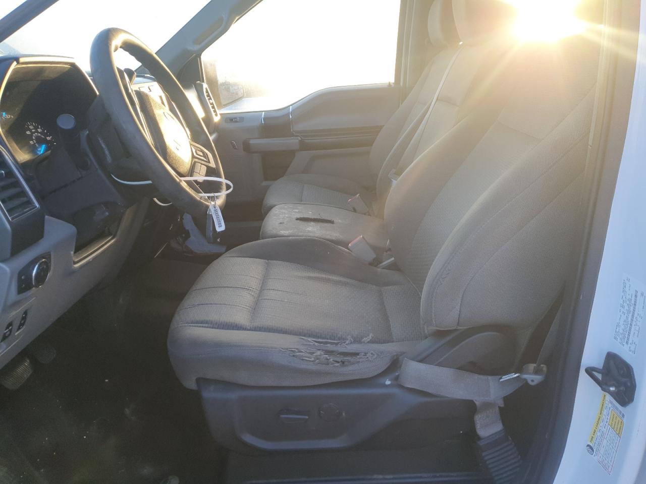 Ford F-150 Supercrew Image 3