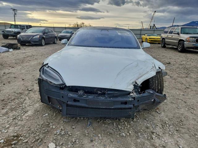 Tesla Model S Image 4