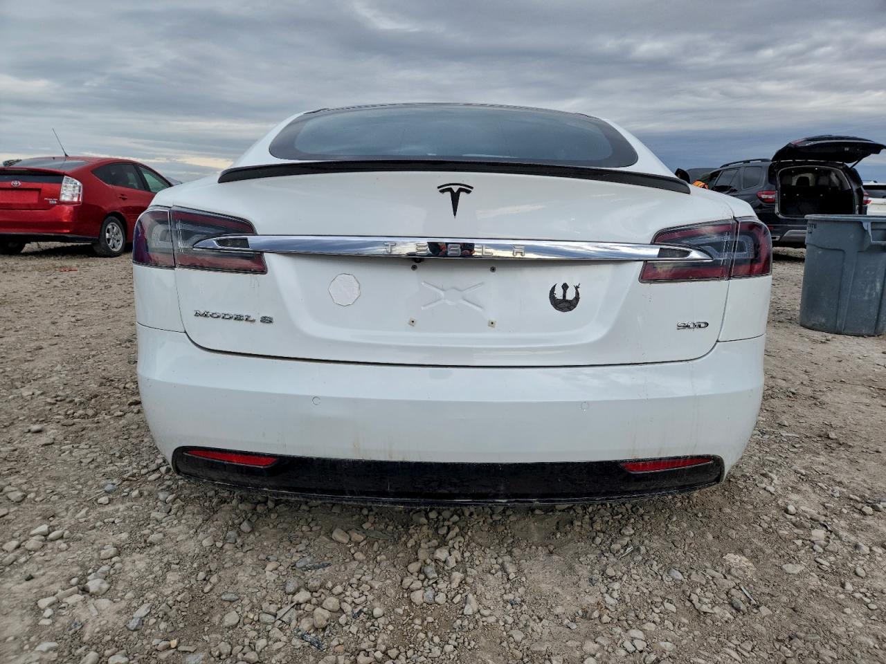 Tesla Model S Image 3