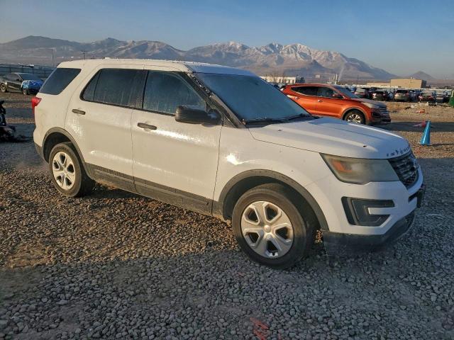 Ford Explorer Police Interceptor Image 12