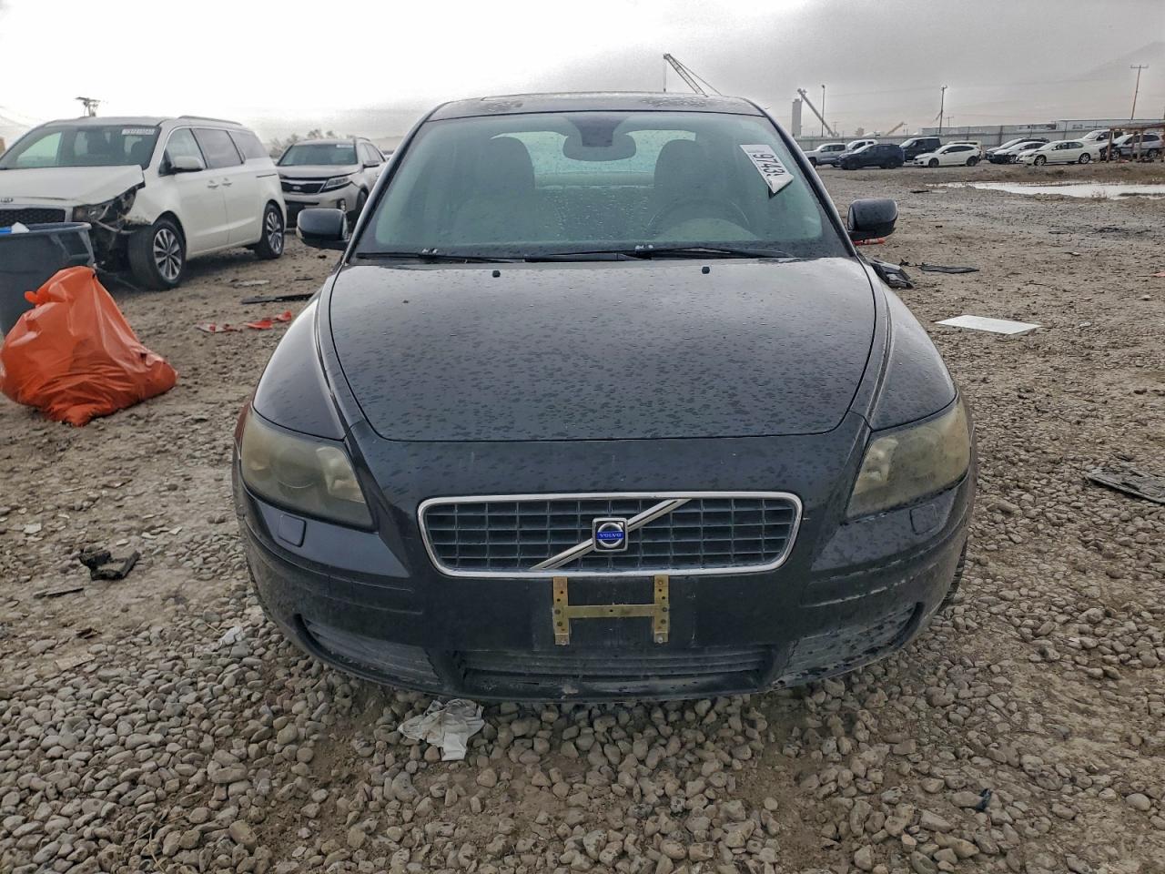 Volvo S40 2.4i Image 6