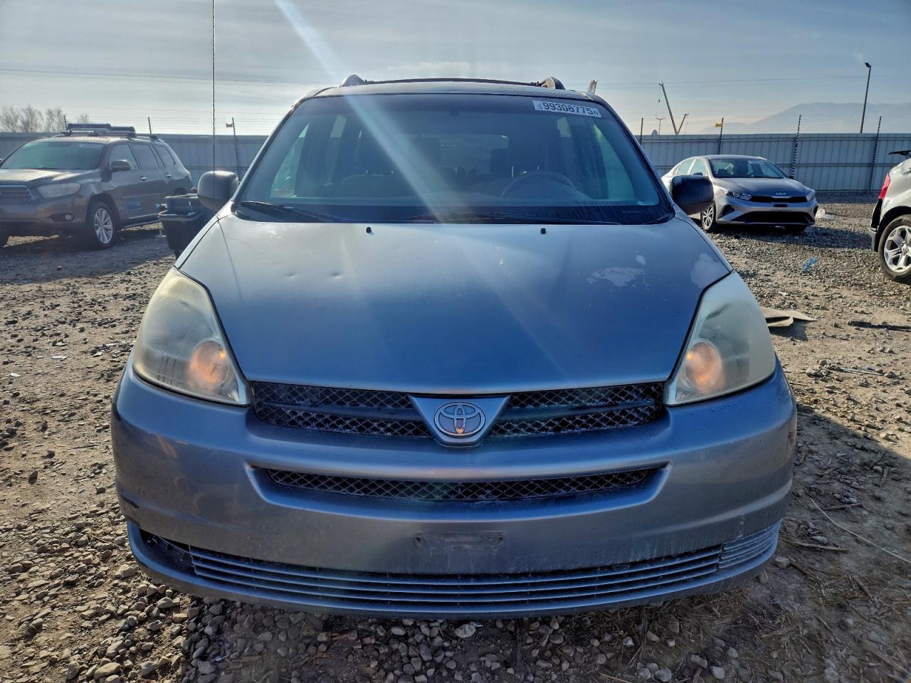 Toyota Sienna Ce Image 5