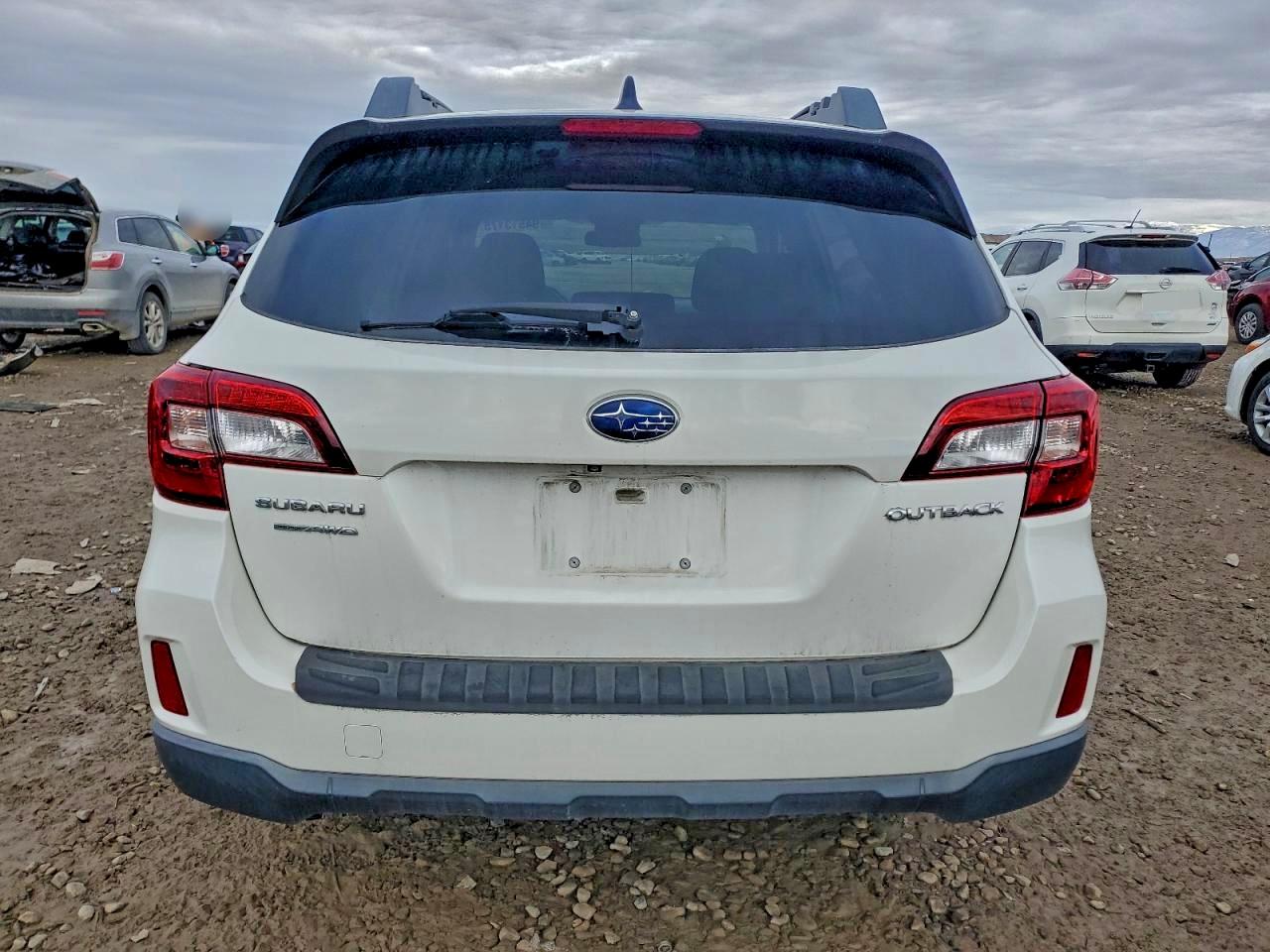 Subaru Outback 2.5i Premium Image 2