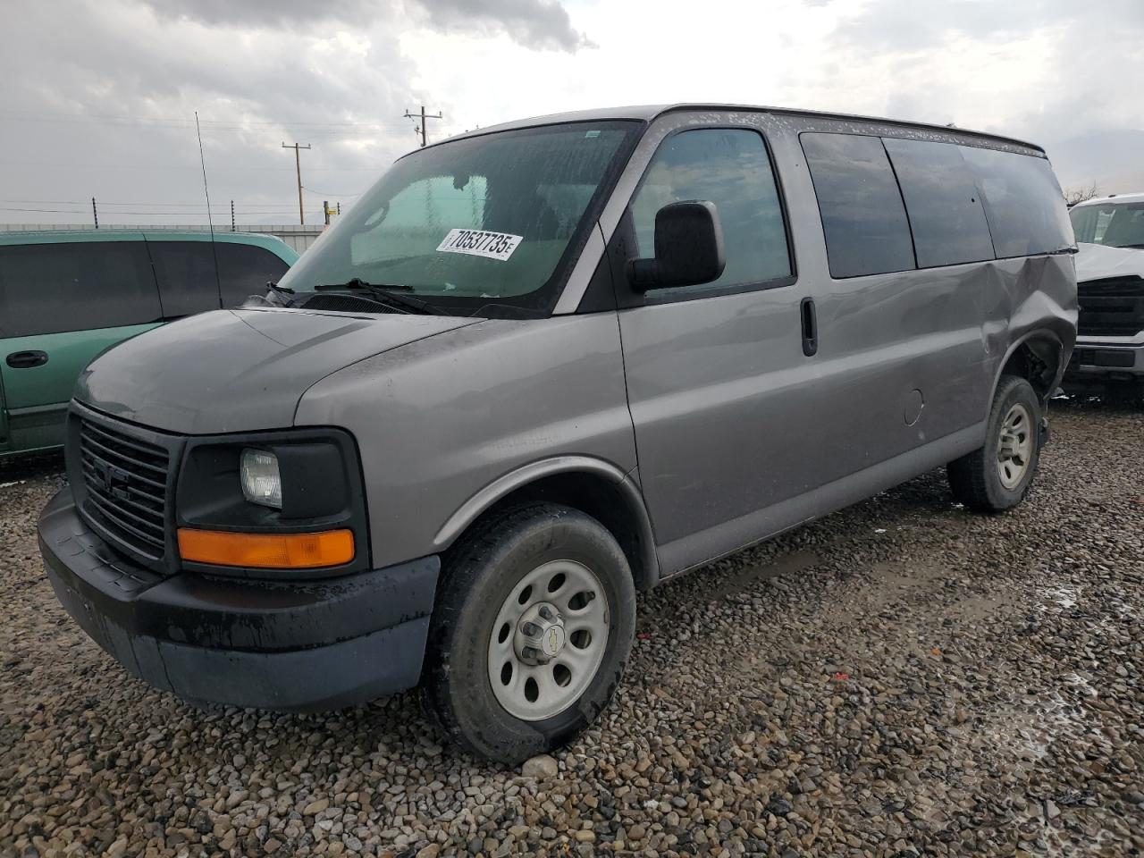 Chevrolet Express Image 1