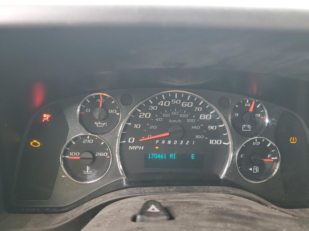 Chevrolet Express Image 8