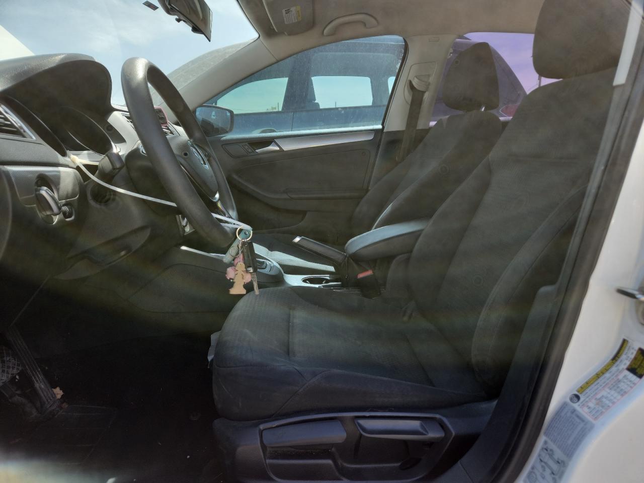 Volkswagen Jetta Se Image 12