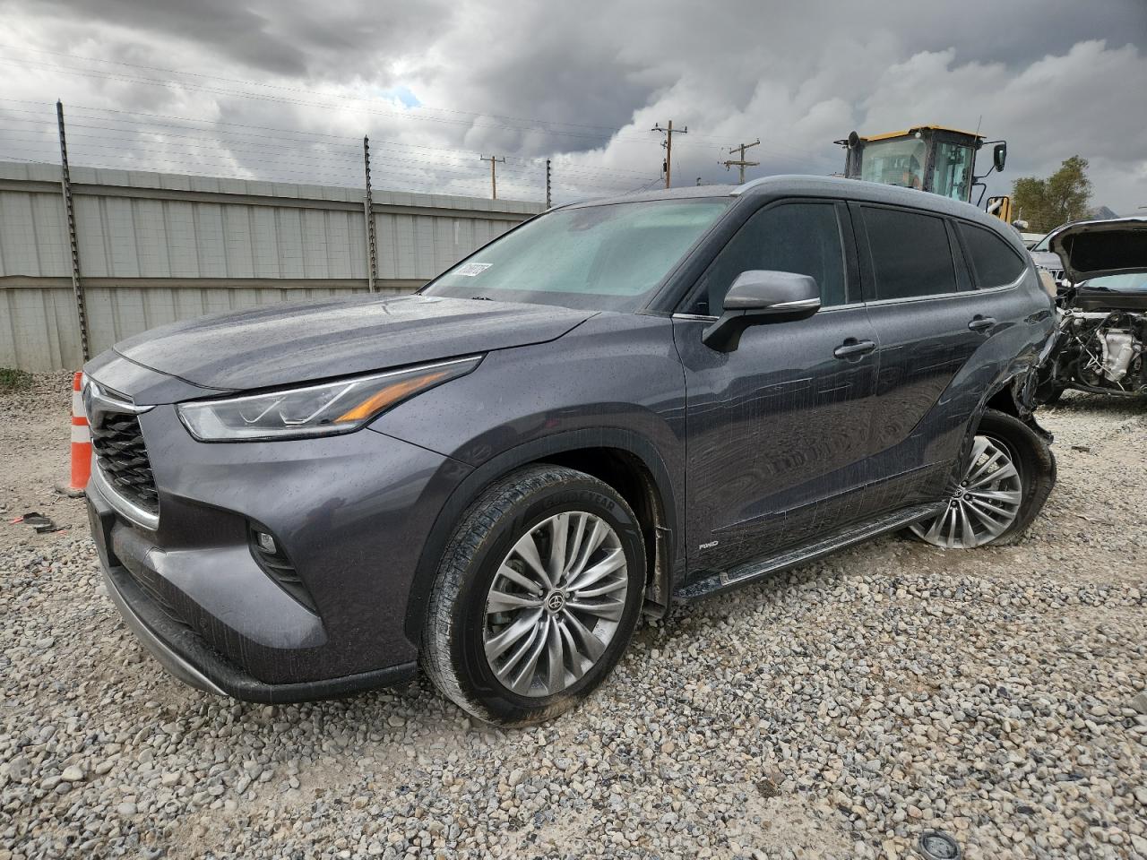 Toyota Highlander Hybrid Platinum Image 1
