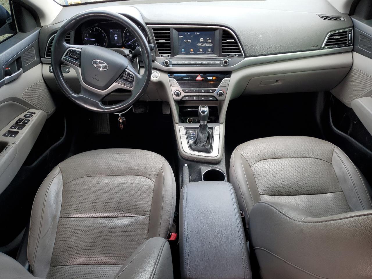 Hyundai ELANTRA Se Image 8