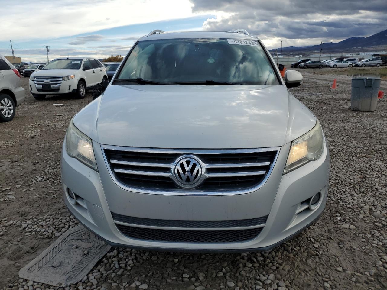 Volkswagen Tiguan Se Image 2