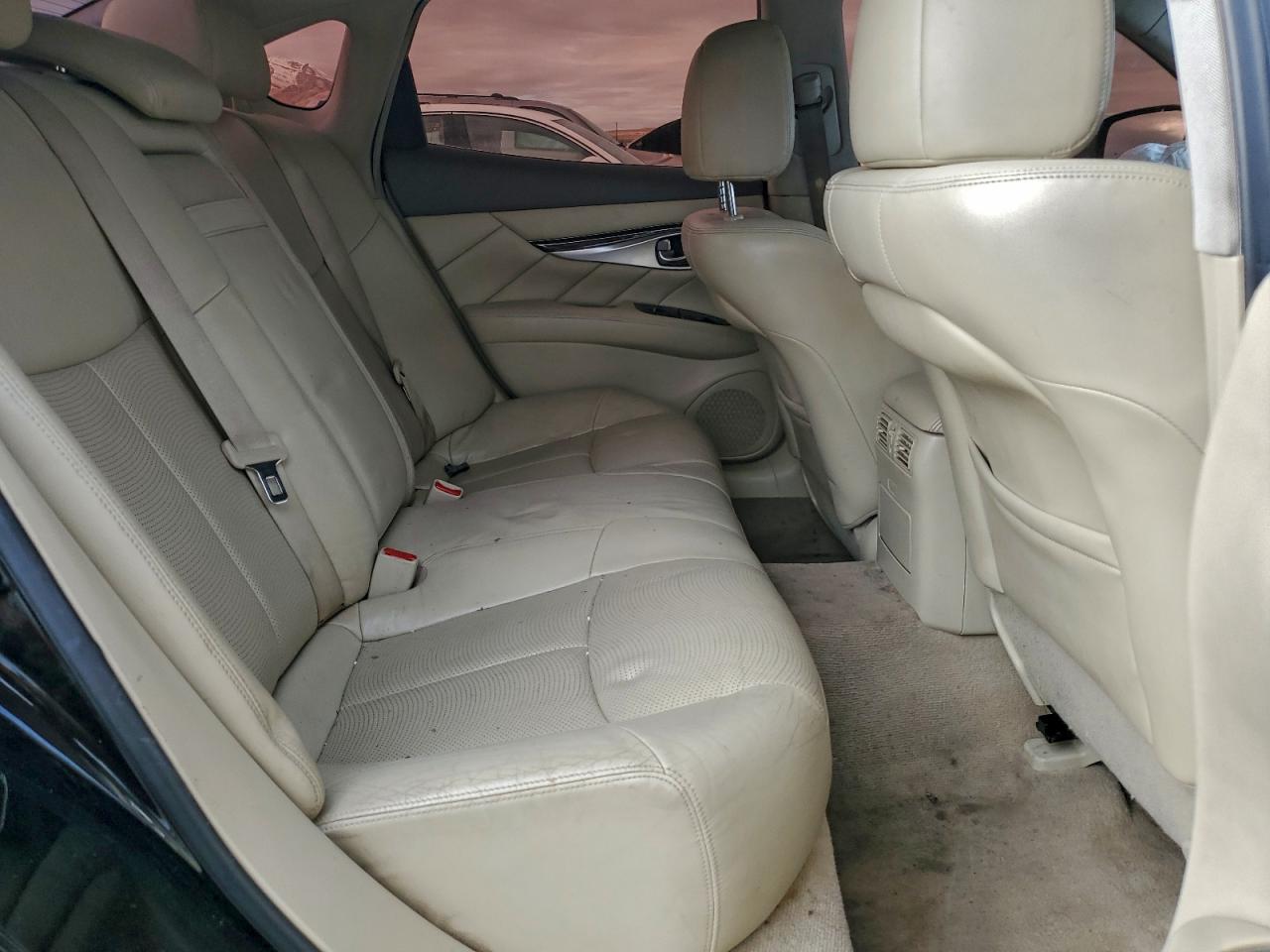 INFINITI M37 Image 9