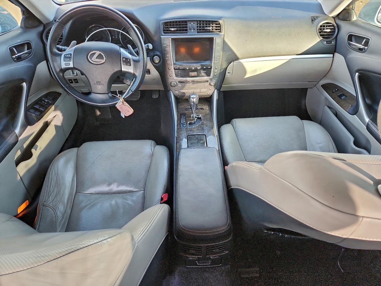 Lexus Is 250 Image 6