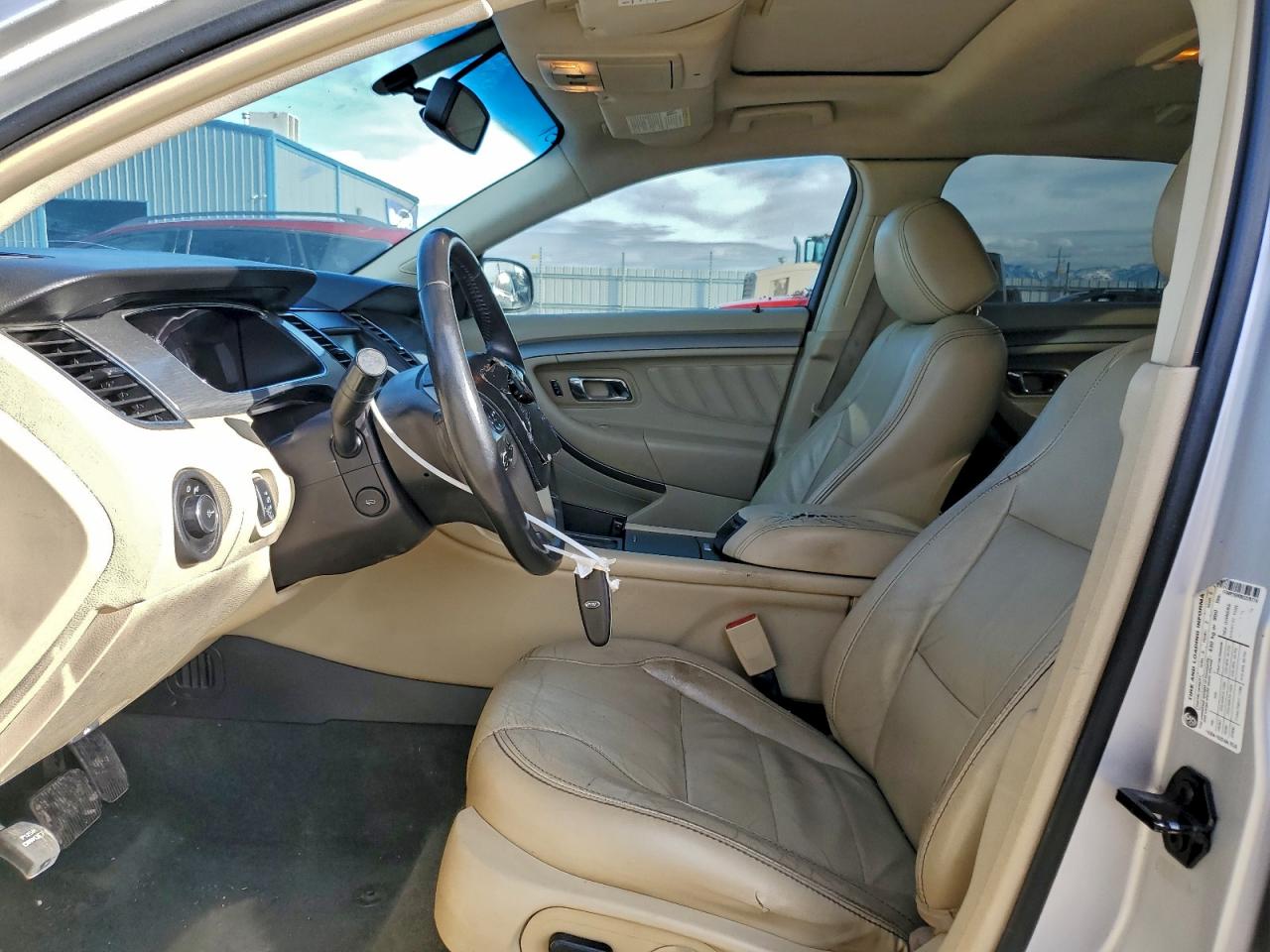 Ford Taurus Sel Image 5