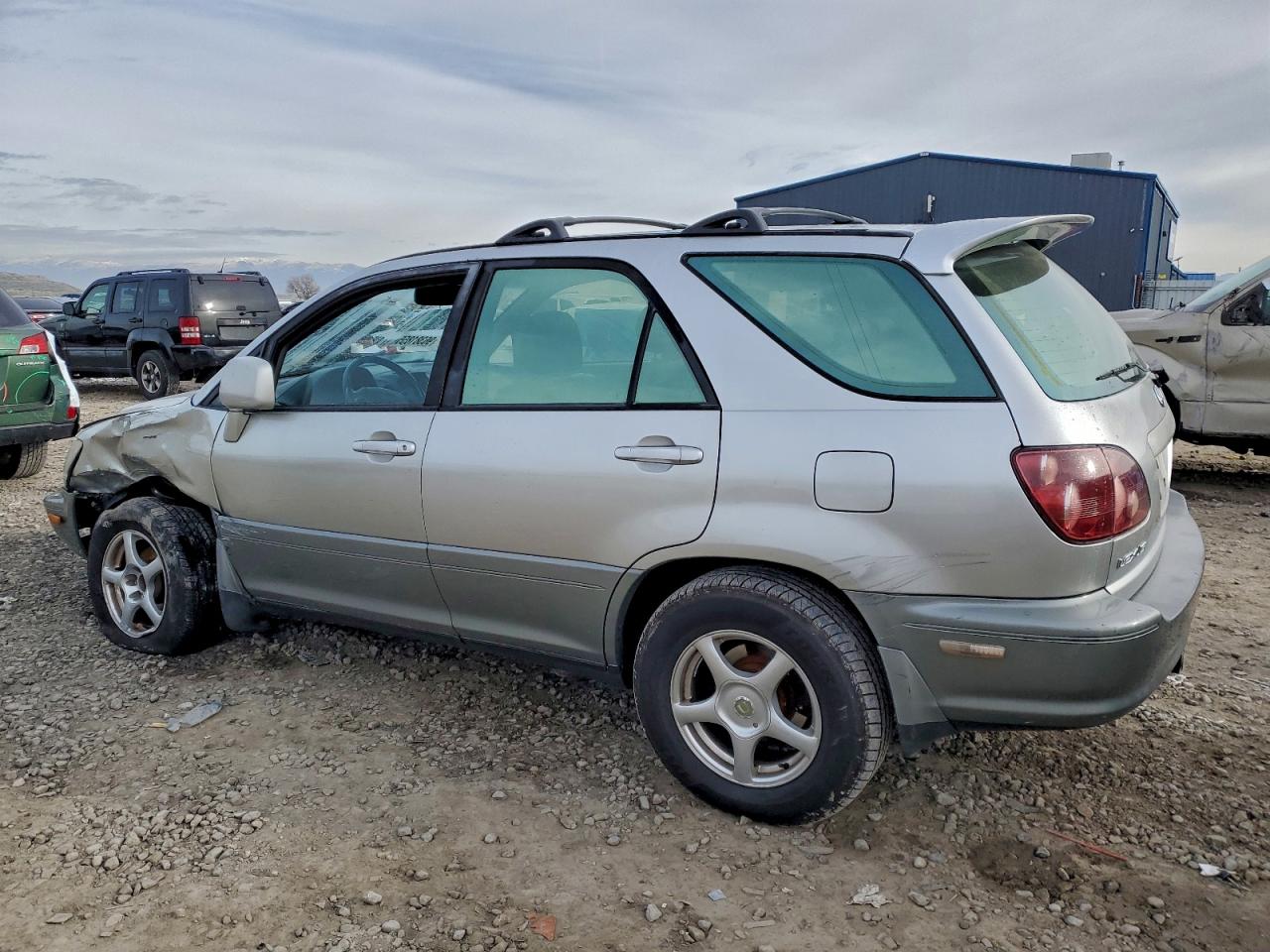 Lexus RX 300 Image 2